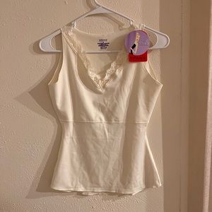 New Spanx hide and sleek v neck lace cami